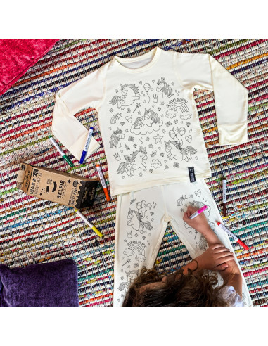 Vyfarbovacie pyžamo JEDNOROŽCI